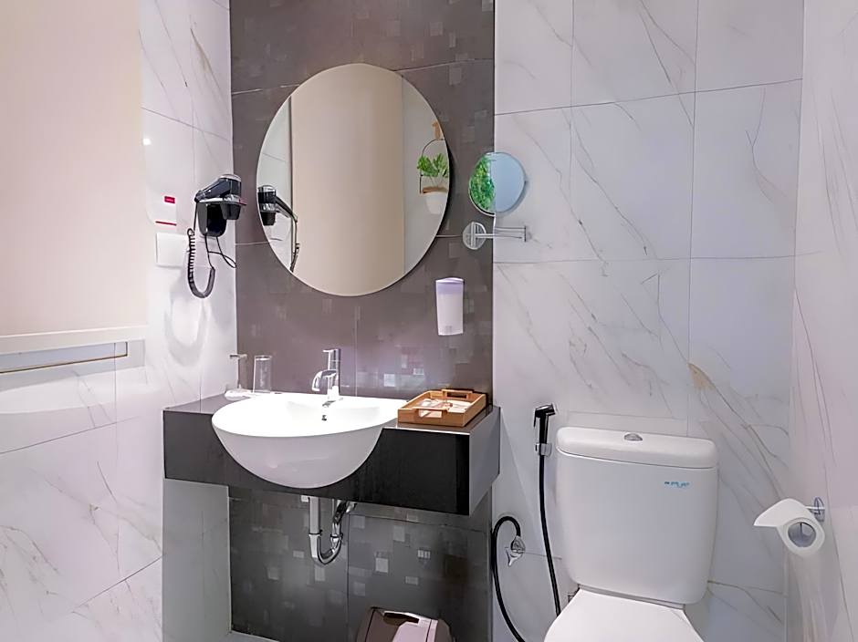 Brits Hotel Puri Indah