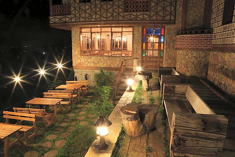 Kaf Dağı Konak Hotel