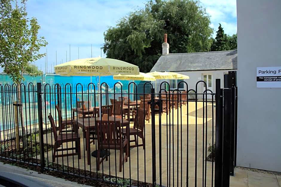 The Swan @Old Stratford