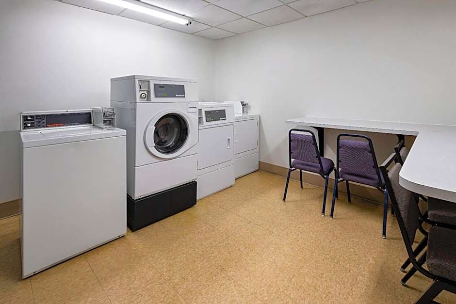 Days Inn by Wyndham Penn State