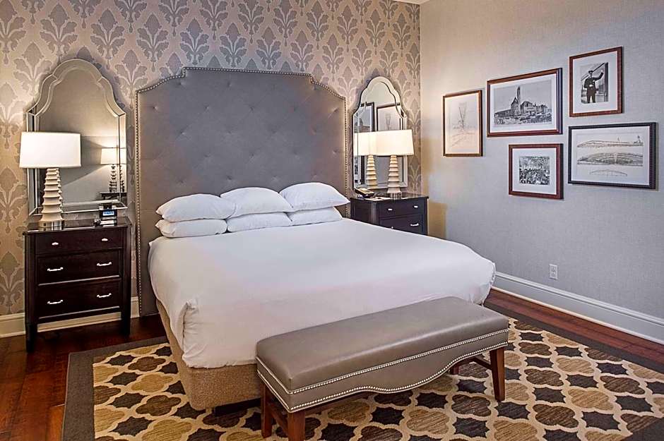 St Louis Union Station Hotel Curio Collection by Hilton