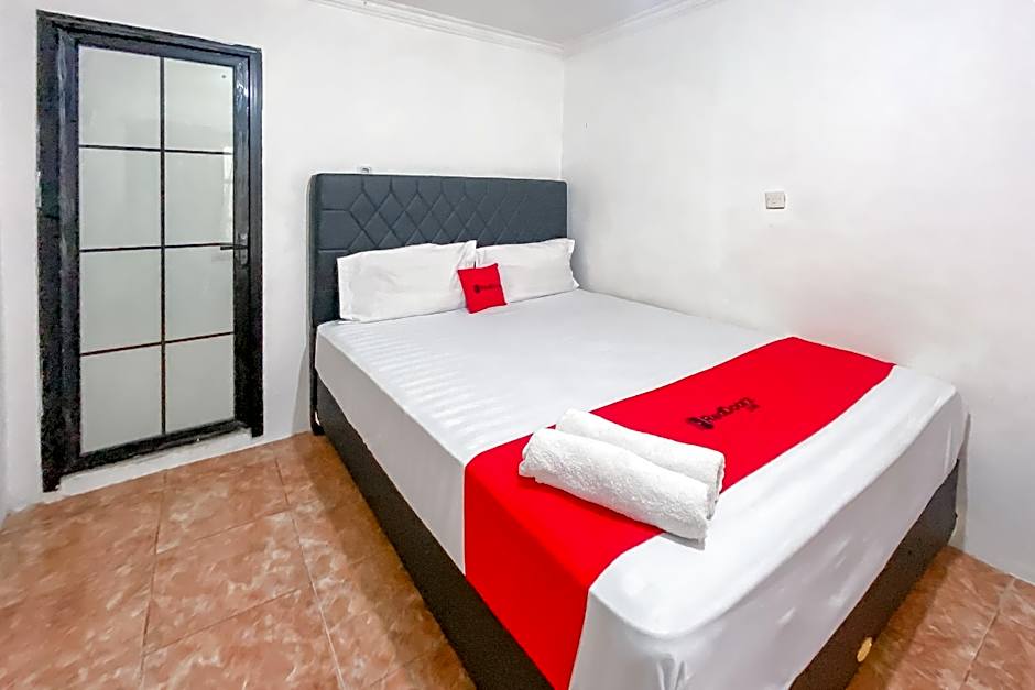 RedDoorz Syariah @ Sudirman Street Garut