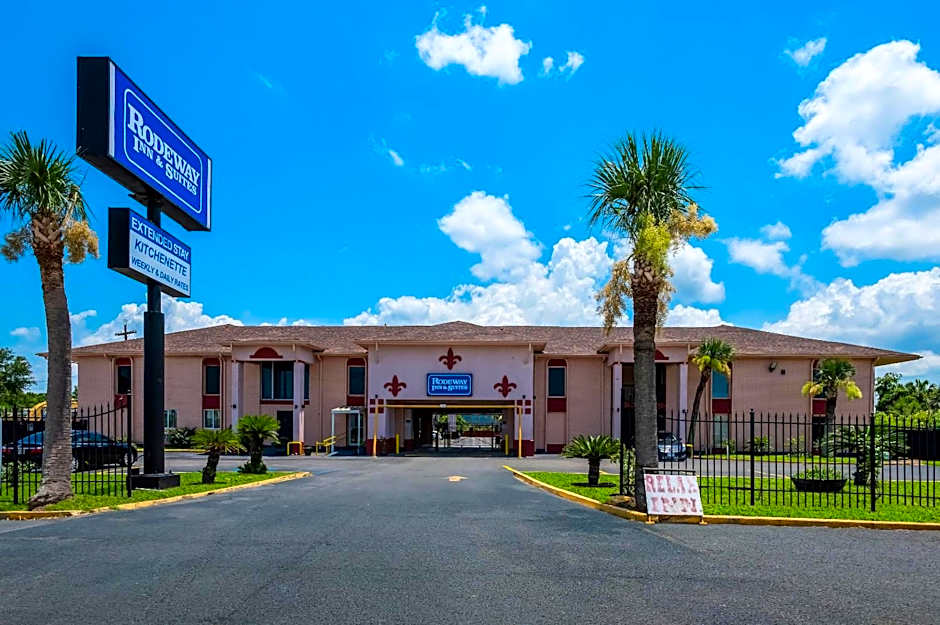 Relax Inn & Suites
