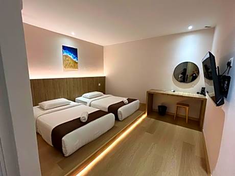 Deluxe Twin Room