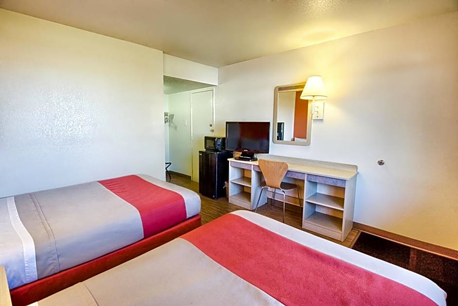 Motel 6-Pendleton, OR