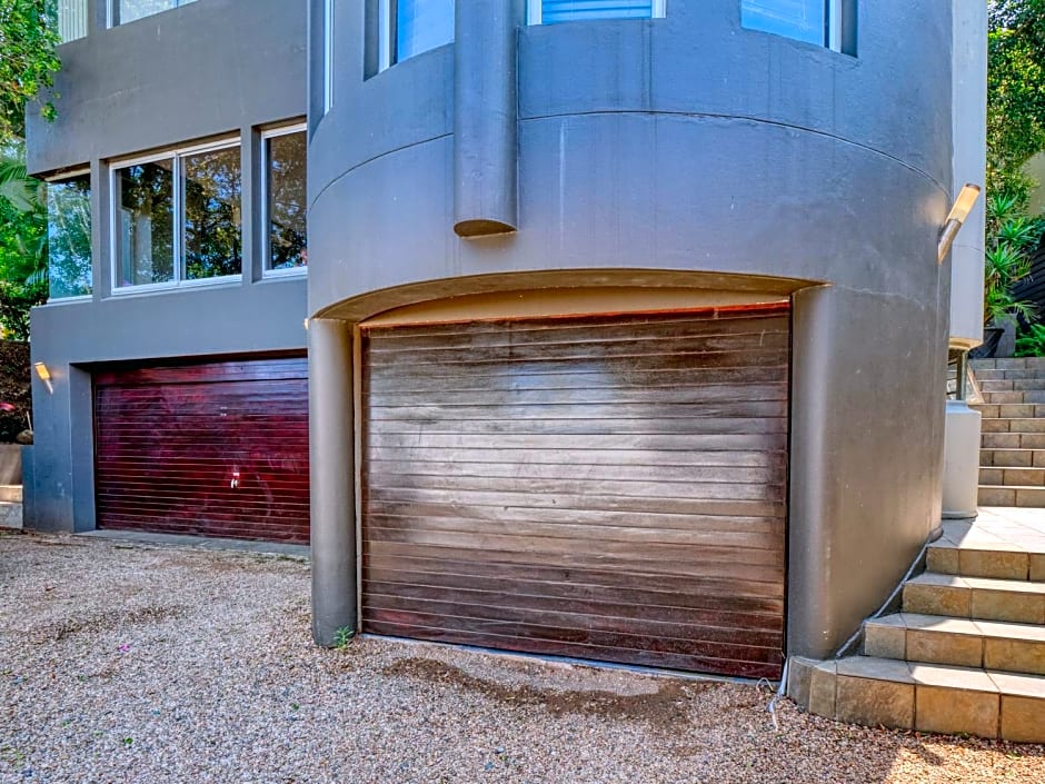 Private Studio flatlet, Uncapped Wifi, Netflix,Full DSTV