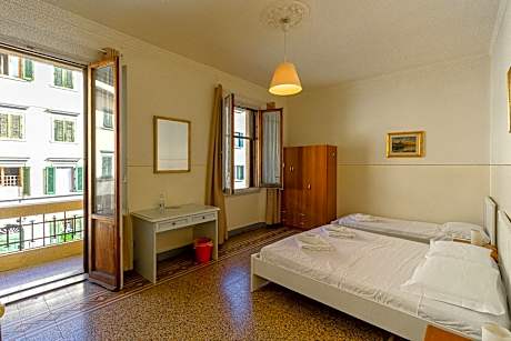 Triple Room with Shared Bathroom