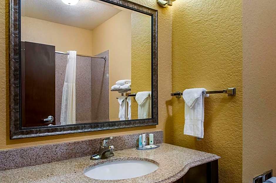 Quality Inn & Suites Slidell