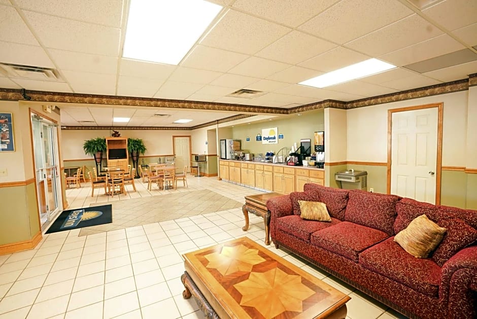 Days Inn by Wyndham Lake City I-75