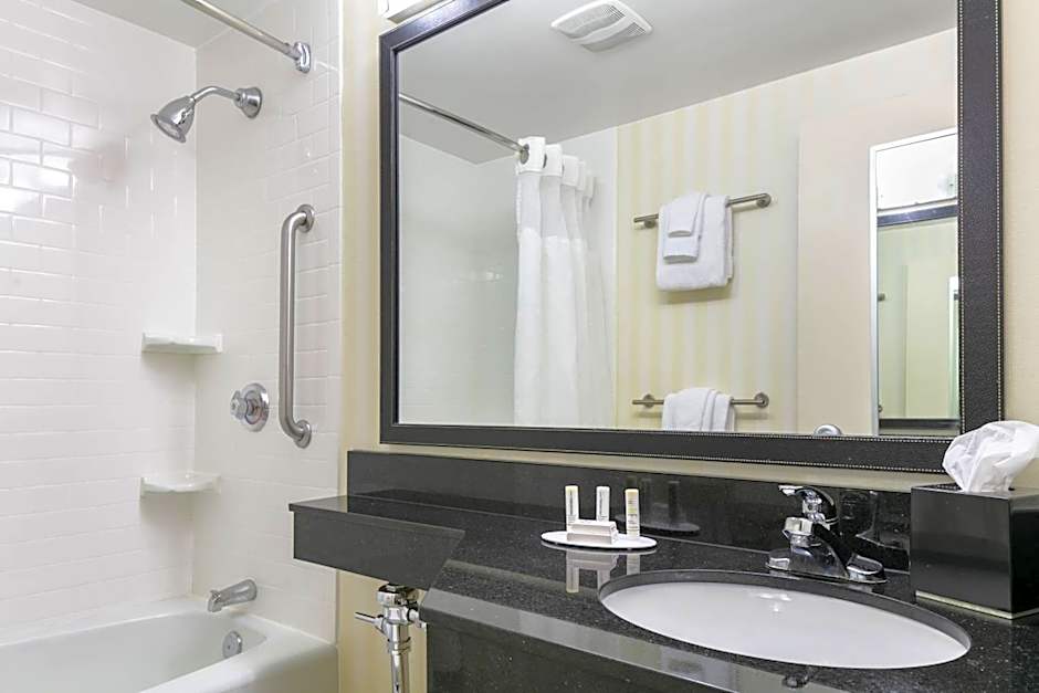 Chester Inn & Suites