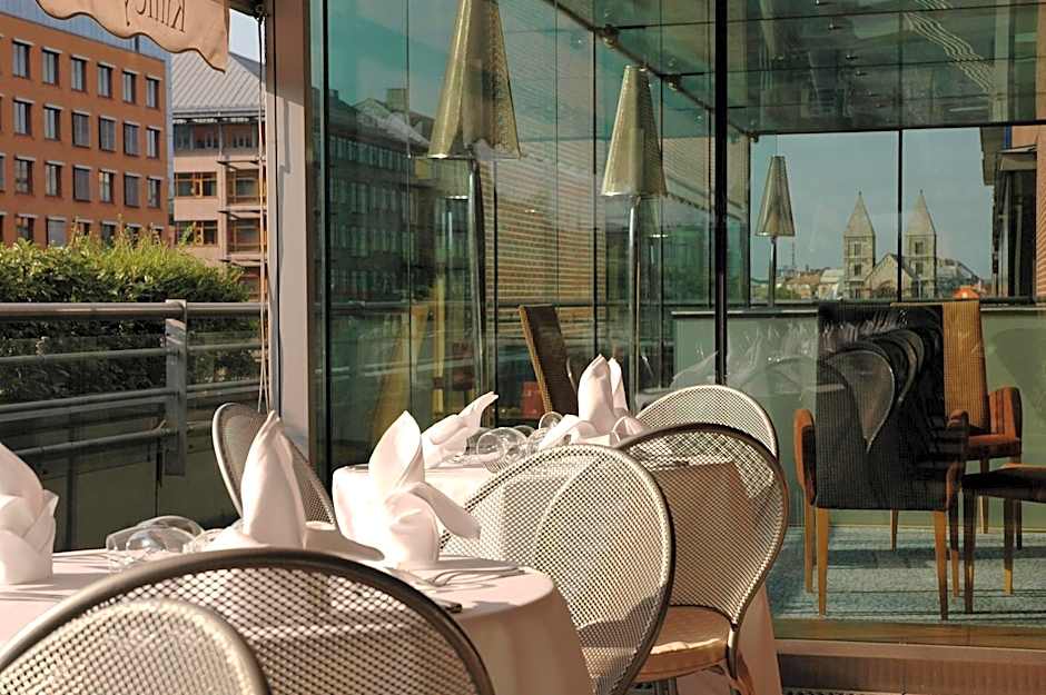 Crowne Plaza Budapest By IHG