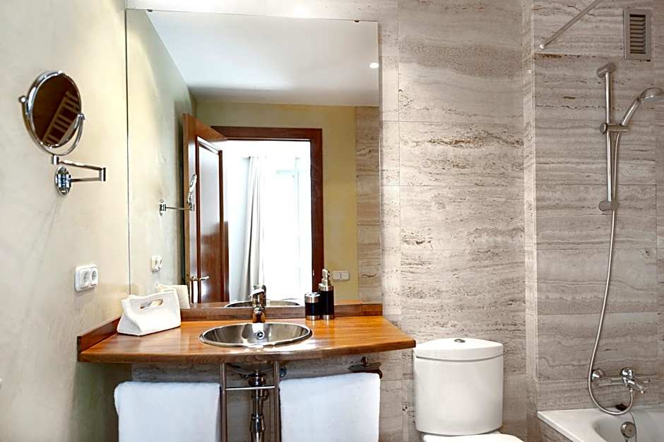 You Stylish City Center Apartments