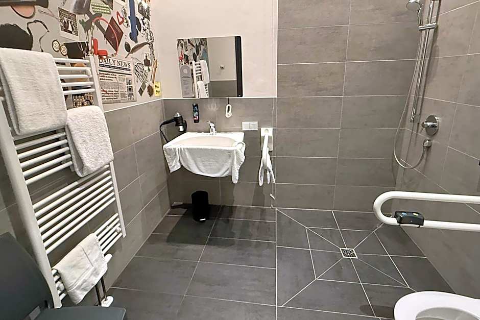 Holiday Inn - the niu, Saddle Furth by IHG