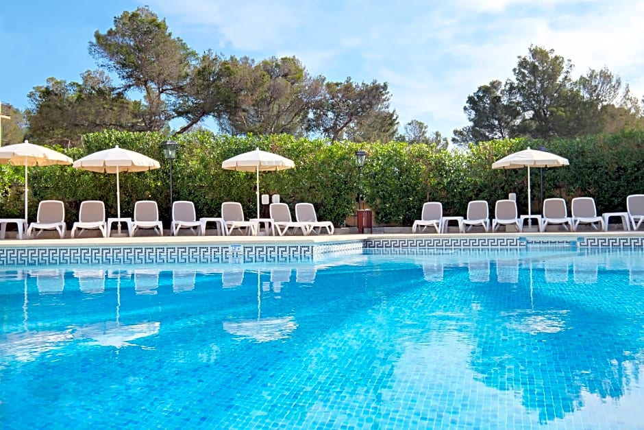 Azuline Hotel Bahamas