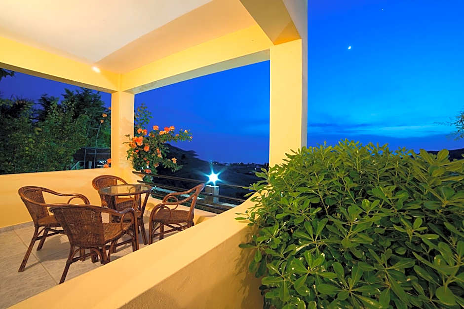 Hotel Dina - Ξενοδοχείο Ντινα