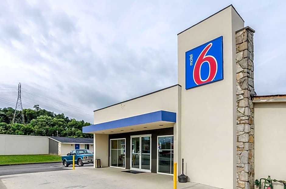 Motel 6-Troutville, VA