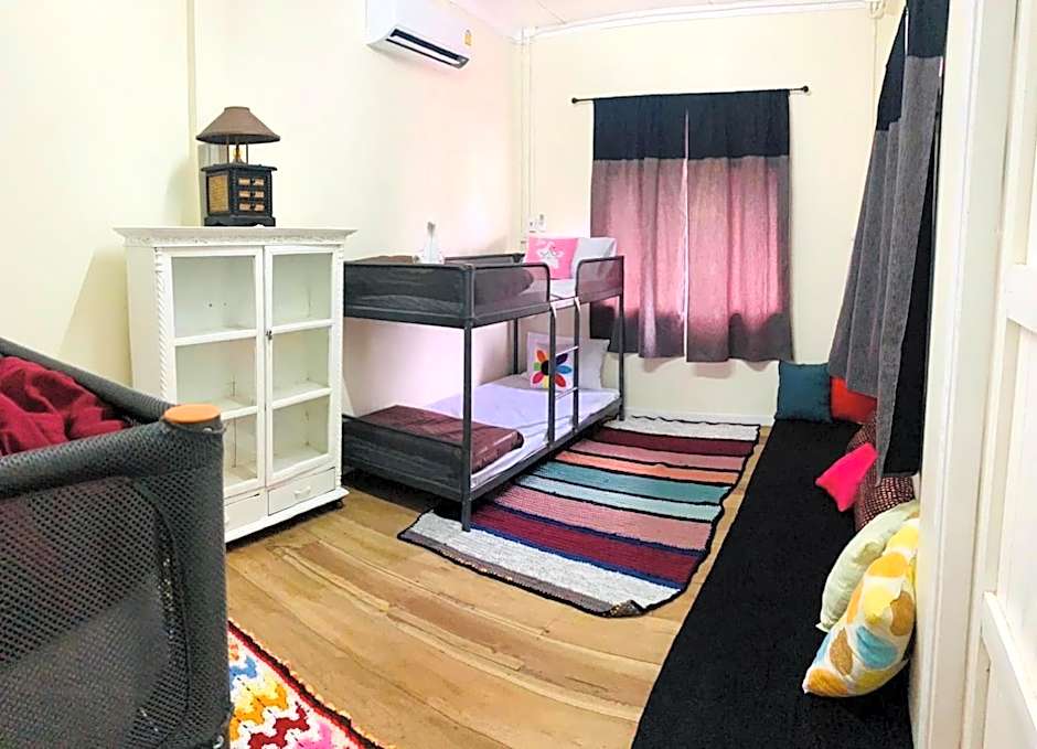 Baan Mae Somkid Homestay