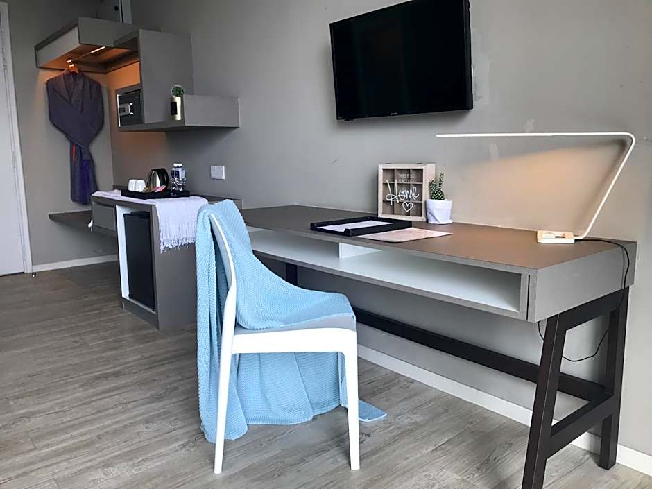 Lux Hotel Room in Damansara Perdana