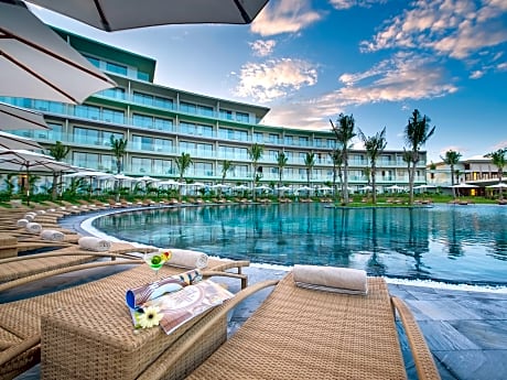 FLC Luxury Hotel Samson