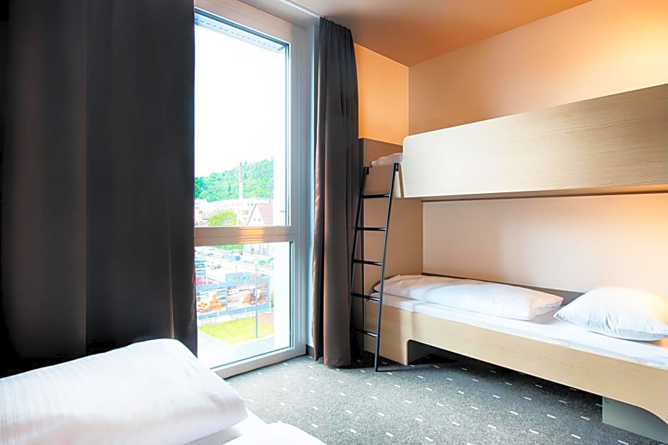 B&B Hotel Stuttgart-Neckarhafen