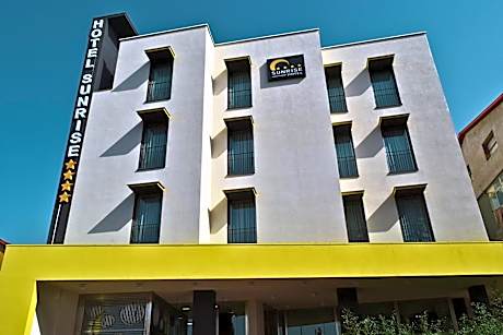 Sunrise Hotel