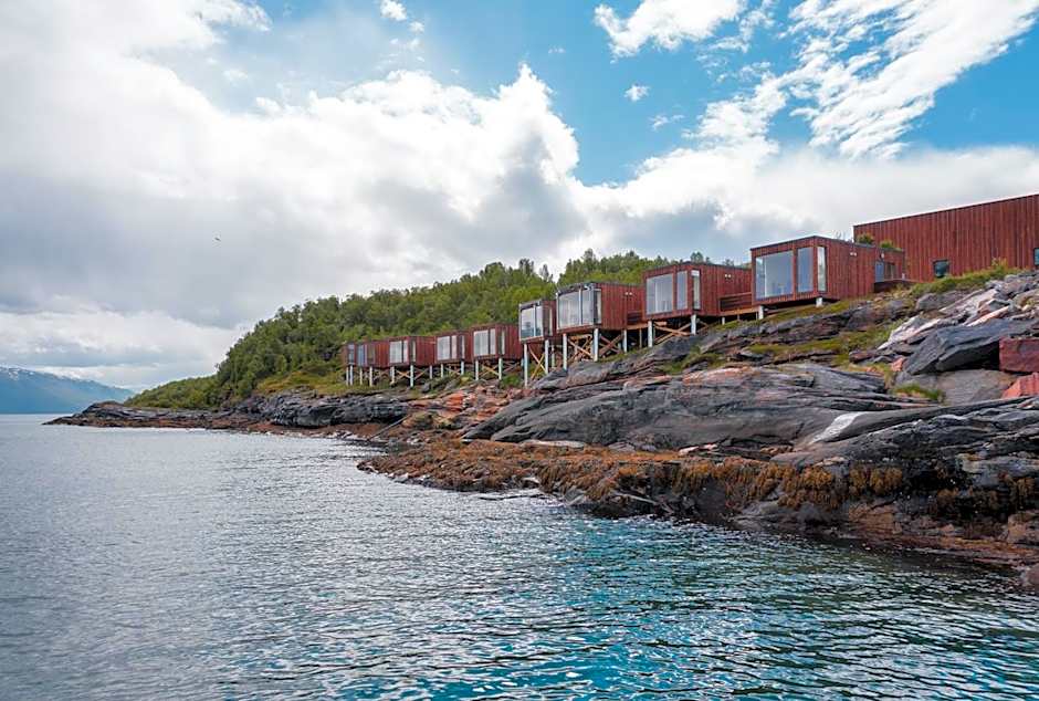 Aurora Distillery Cabins
