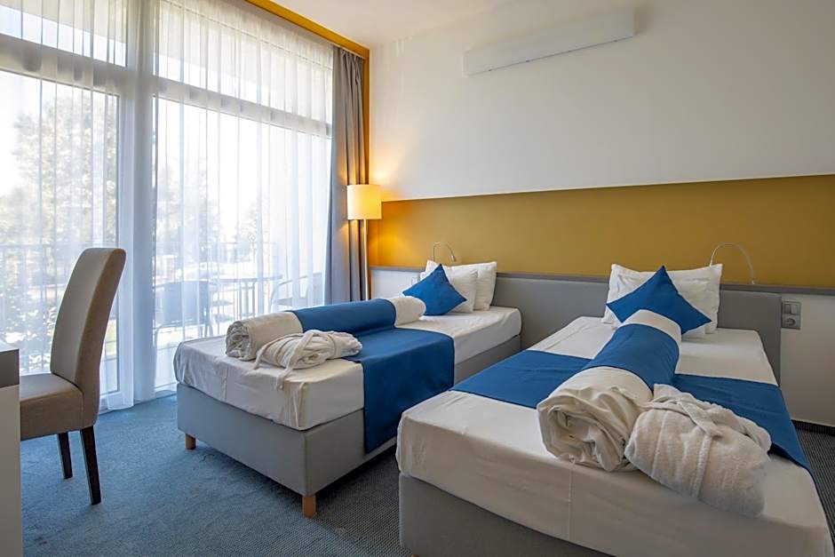 Hotel Yacht Wellness & Business