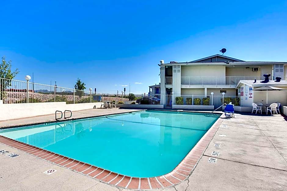 Motel 6-El Paso, TX - West