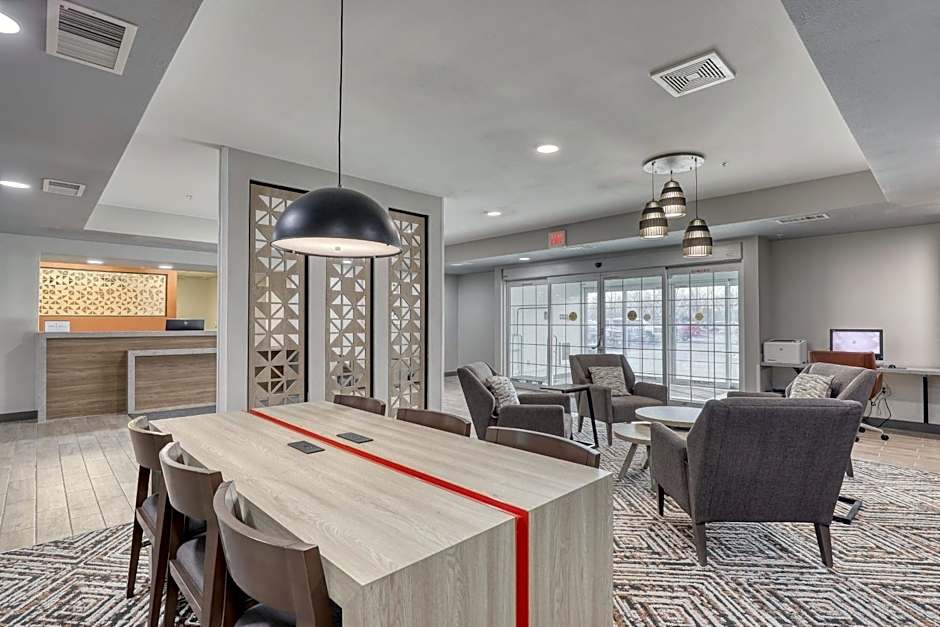 Candlewood Suites Milwaukee Airport - Oak Creek By IHG