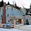 Alexander's Lodge