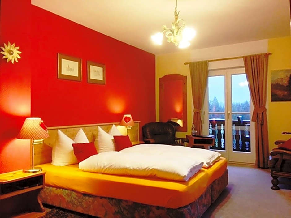 Bäckeralm© - B&B 16 +