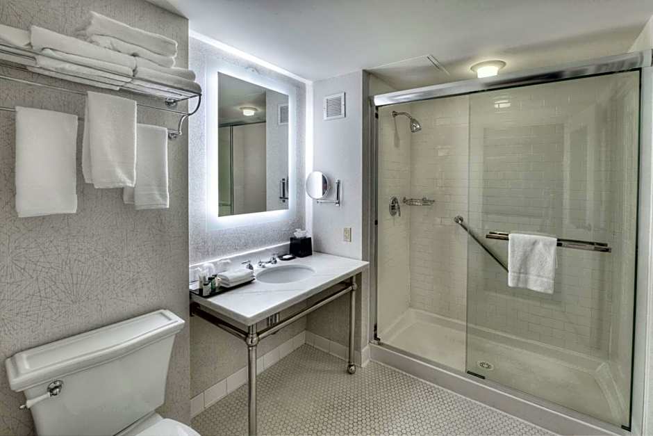 Sheraton Baltimore Washington Airport Hotel - BWI