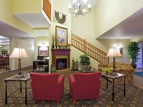 GrandStay Hotel & Suites Downtown Sheboygan