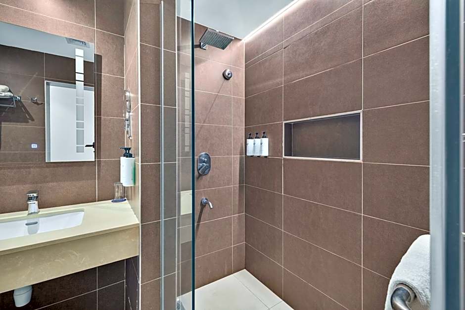 PrideInn Westlands Luxury Boutique Hotel