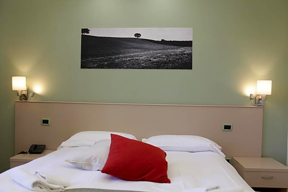Photo 1 of 3 of Quadruple Room
