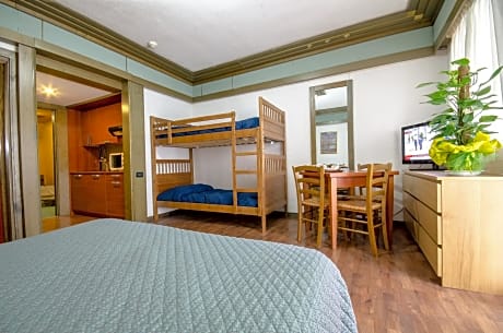 Studio with Balcony (4 Adults) 