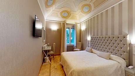 Double or Twin Room with Beach Access