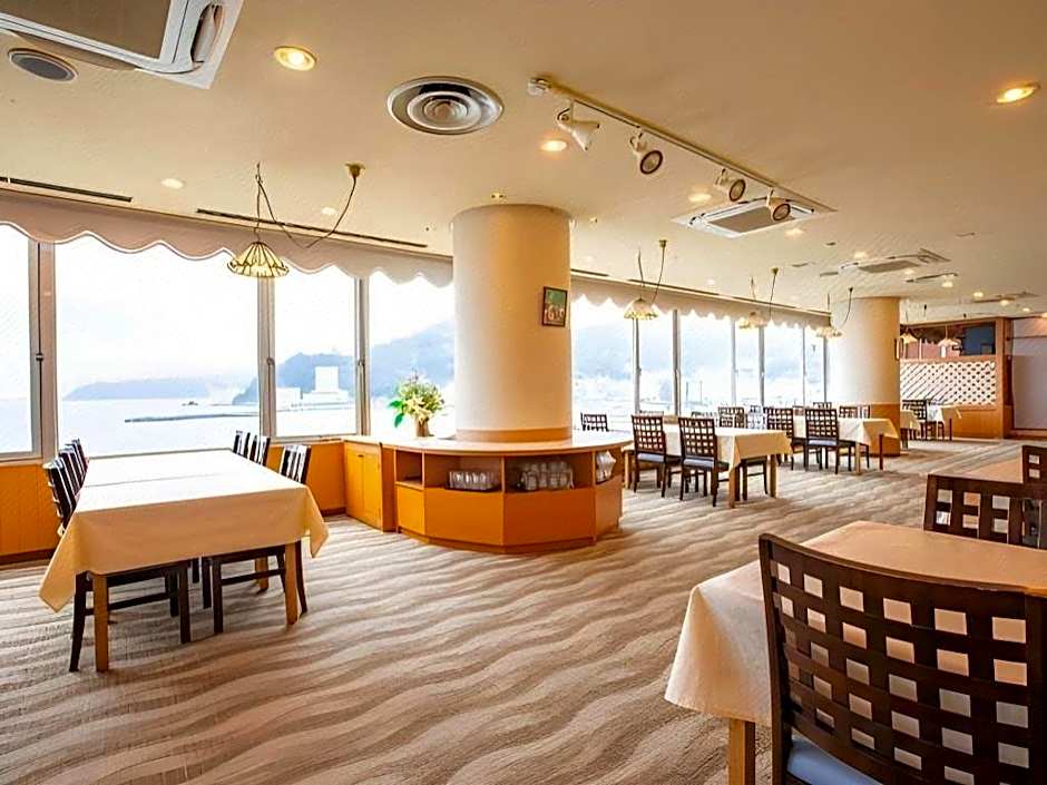 Wisterian Life Club Atami