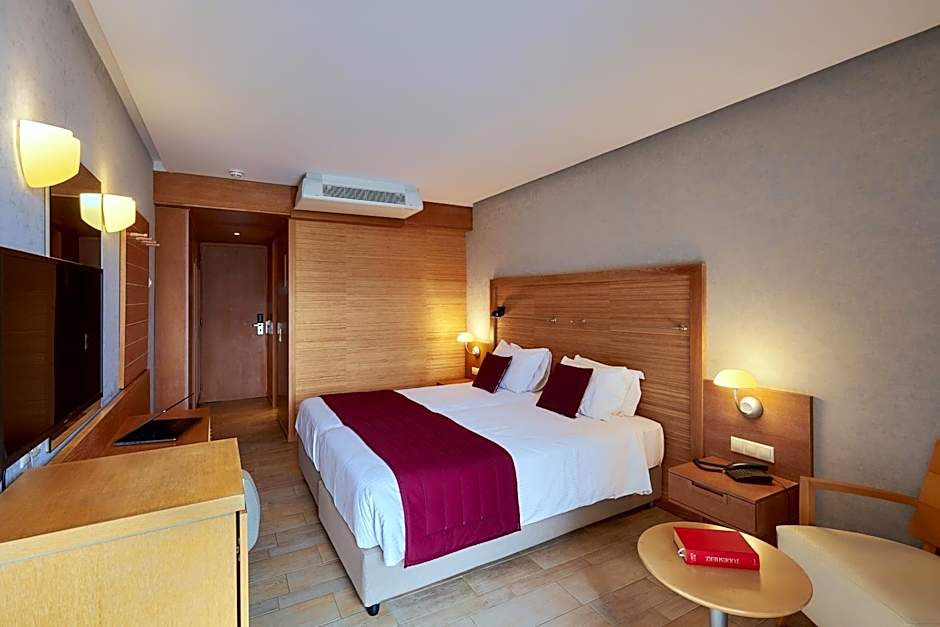 Sirens Beach & Village