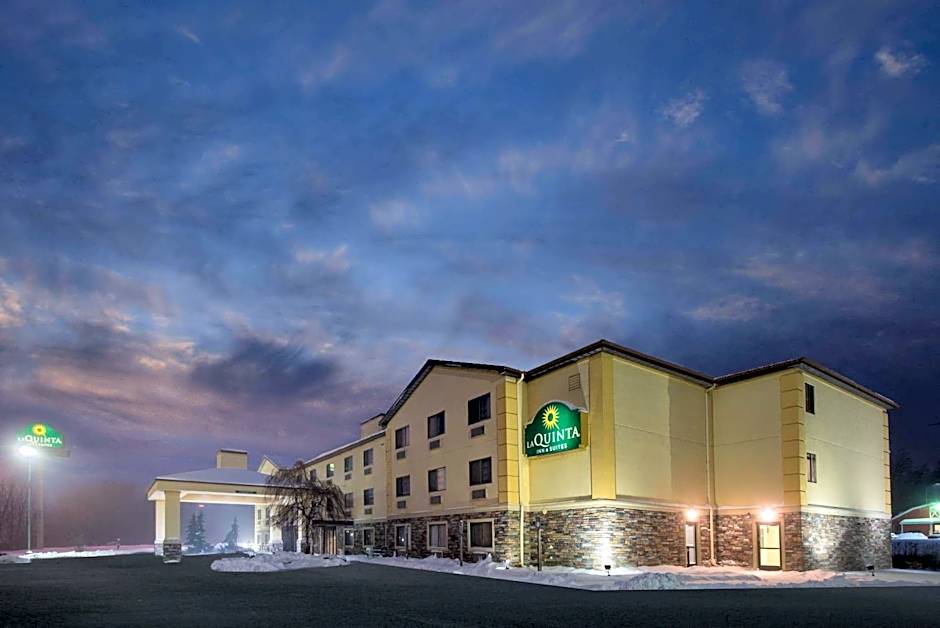 La Quinta Inn & Suites by Wyndham Erie