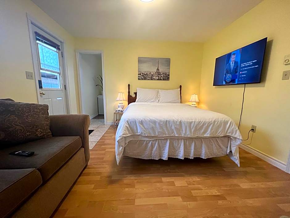 Lee's Ocean Peek B & B