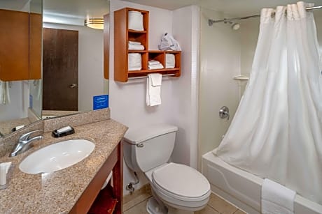 2 Double Beds W/Fridge/Microwave Nonsmok