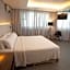 Master Porto Alegre Hotel - Av Carlos Gomes, Proximo ao Consulado Americano