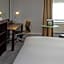 Cambridge Bar Hill Hotel, BW Signature Collection