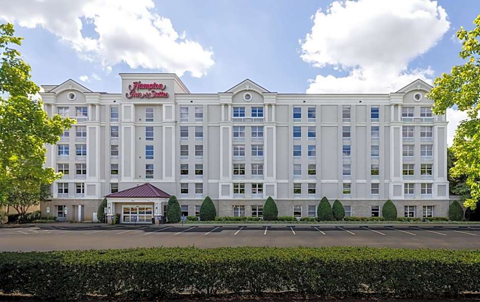 Hampton Inn & Suites Raleigh Cary Lenovo Center