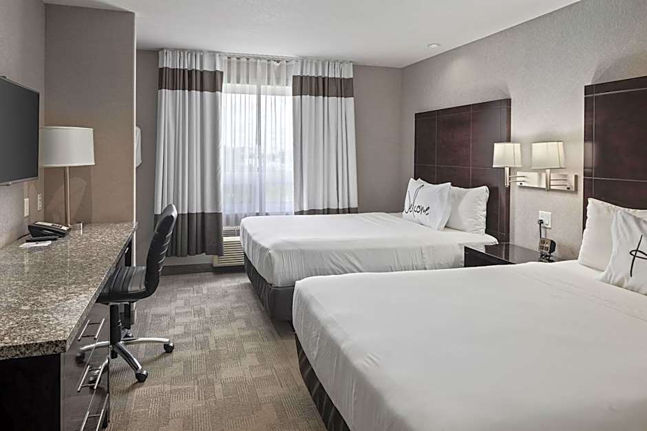 Home Inn & Suites Regina Airport