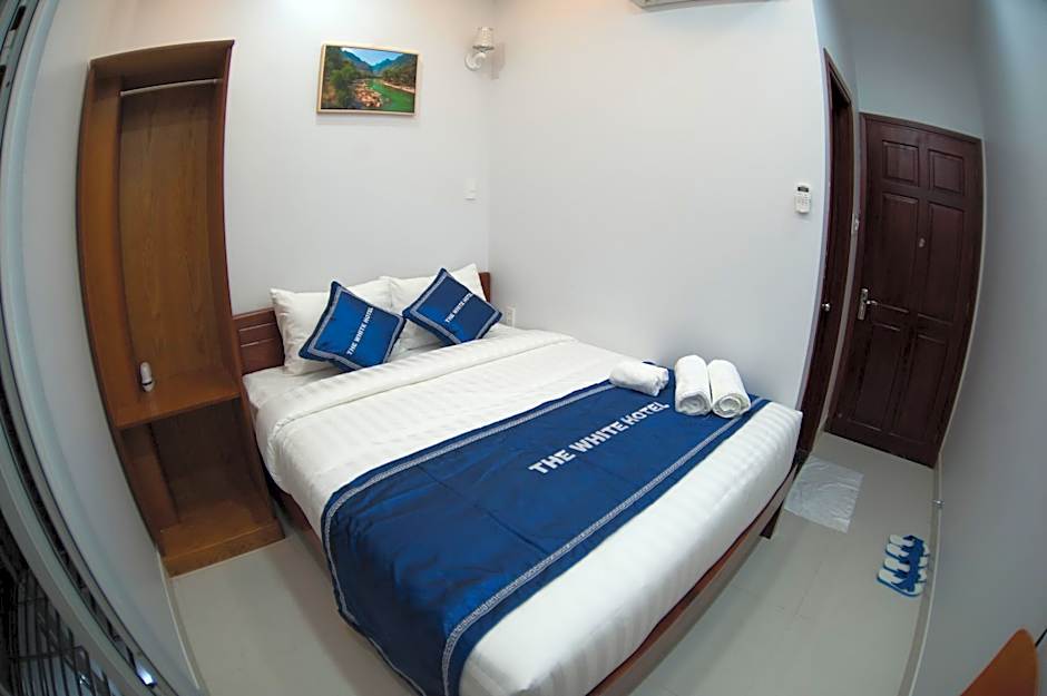 The white guest house