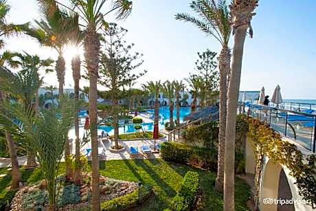 SWIM-UP Adult Only Pool View