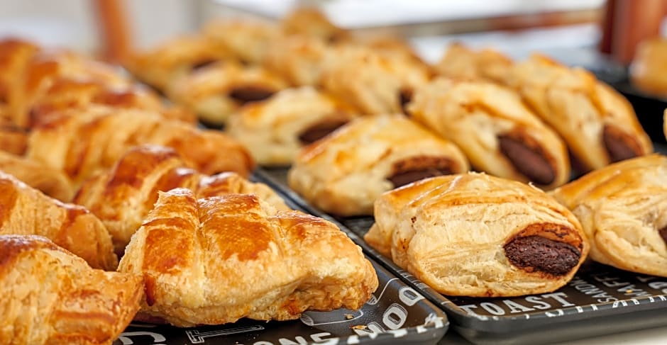 Globales Torrenova Adults Only +16