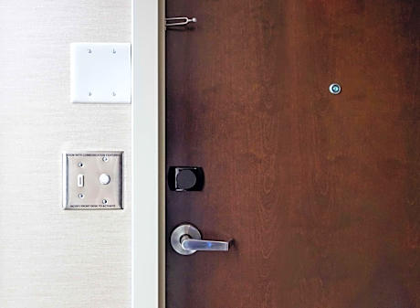 2 Queen Beds Hearing Accessible